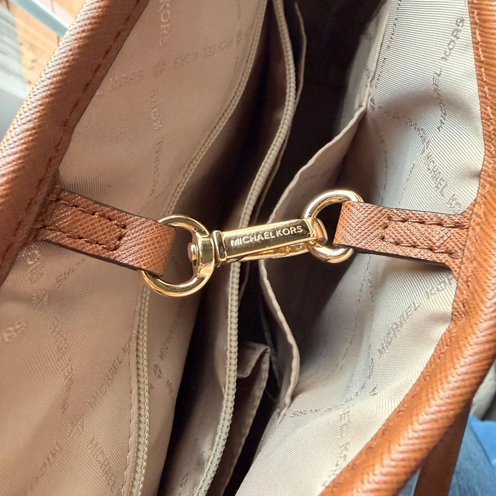 Michael Kors | Brown Saffiano Leather Shoulder Bag with Gold Hardware - Picture 7 of 7